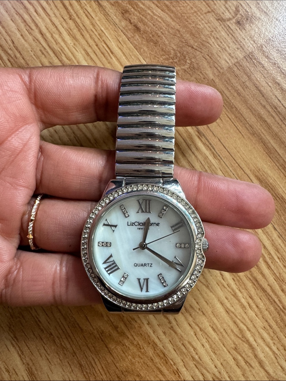 Liz Claiborne Silver Tone Crystal Bezel Watch 🔅 needs battery